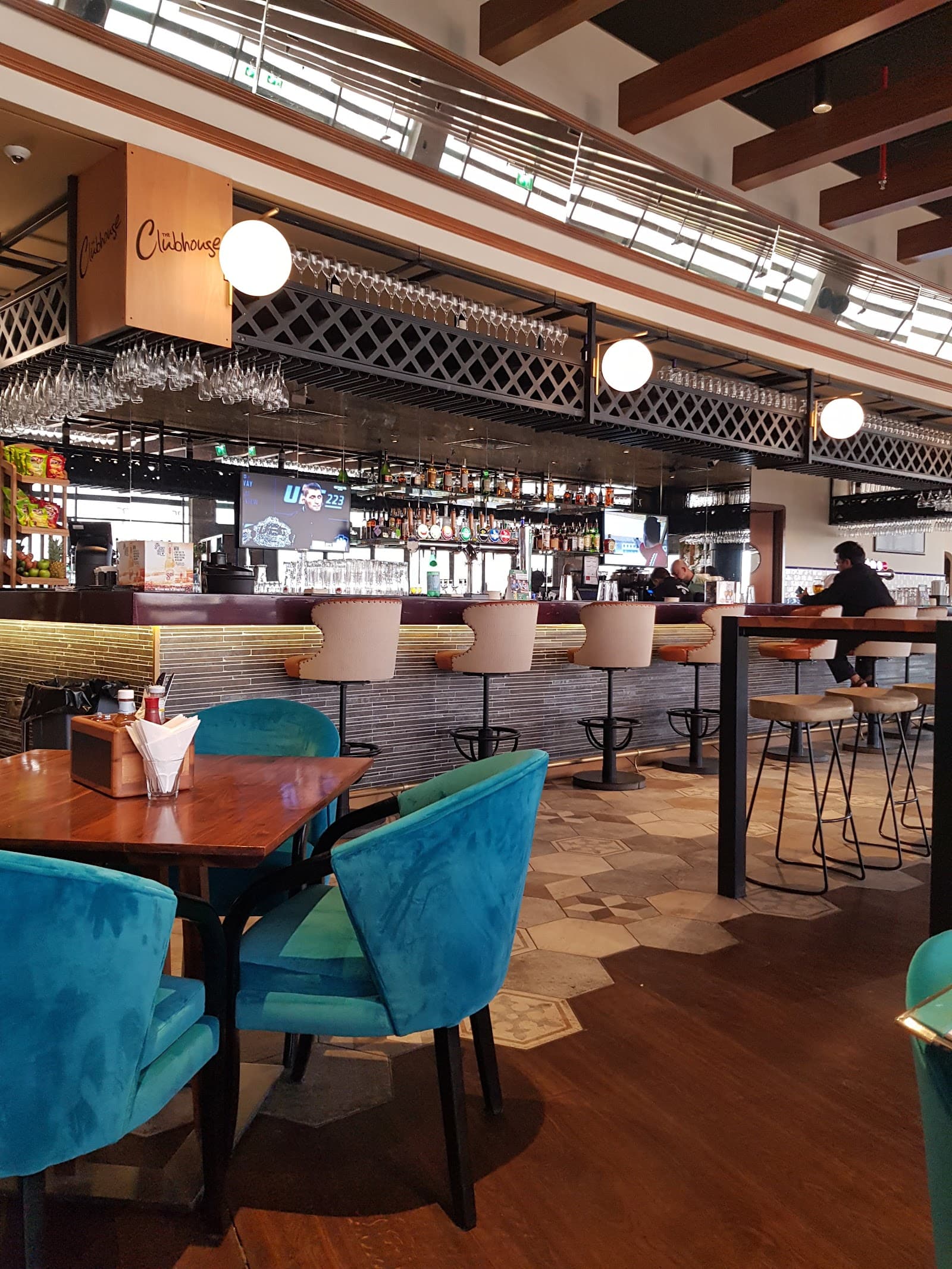 Ship's Wheel - Image 1